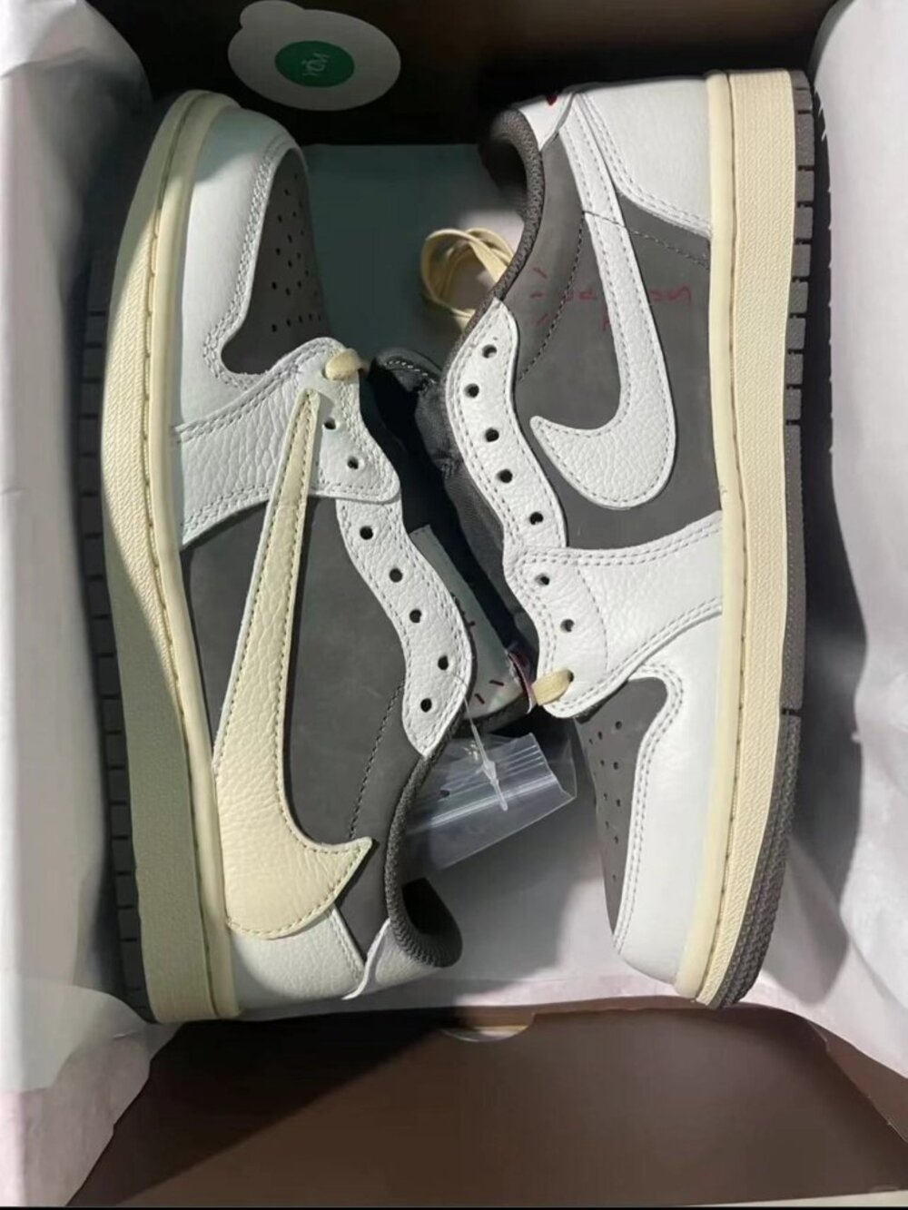 Travis Scott x Air Jordan 1 Retro Low OG 'Reverse Mocha